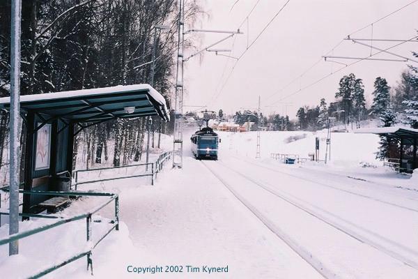 Bodal, northbound train approaching