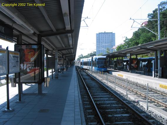 Alvik, car on line 12 crossing over