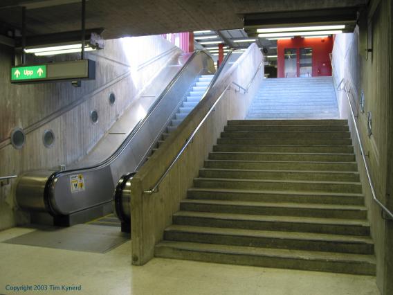 Farsta strand, station exit