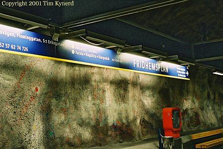 Fridhemsplan, Tub3, station signs