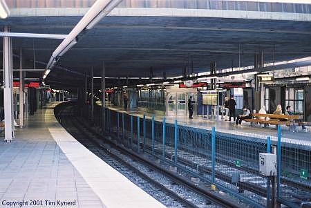 Gamla stan, wide view from northbound platform, 2