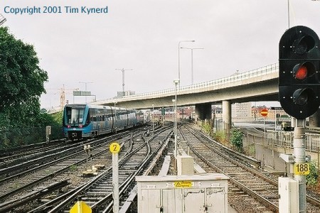 Gullmarsplan, southbound platform, northbound train