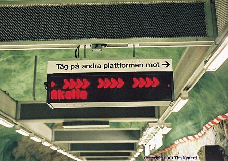 Kungsträdgården, platform, train indicator for opposite platform