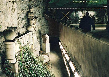 Kungsträdgården, south entrance, left-hand chamber