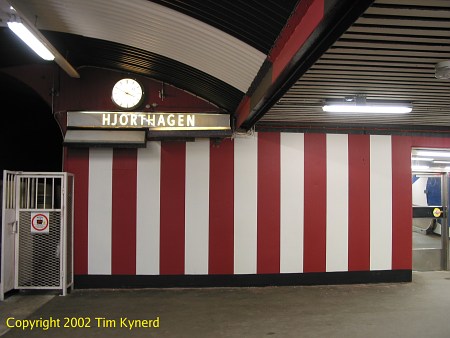 Ropsten, wall at south end of platform 2