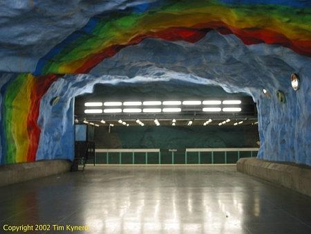 Stadion, mid-platform passage