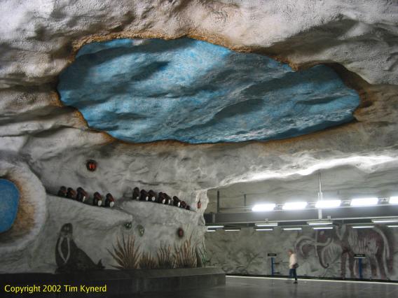 Tensta, ceiling of the mid-platform passage