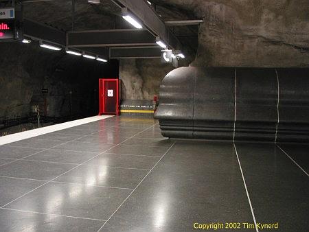 Västra skogen, platform 4