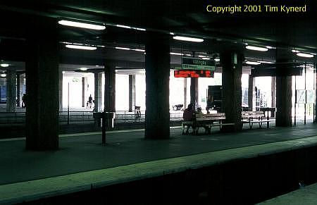 Vällinbgy, platforms