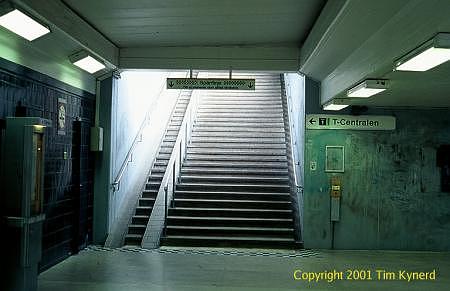Vällingby, north entrance, inside