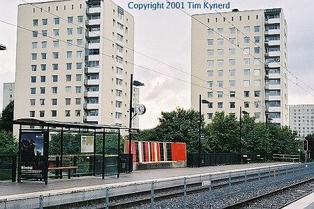 Valla torg, southbound platform
