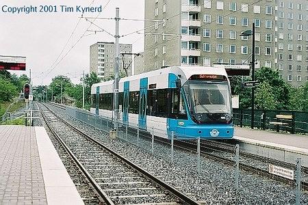 Valla torg, southbound tram departing