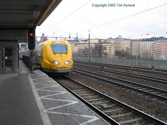 Karlberg, Arlanda Express passing