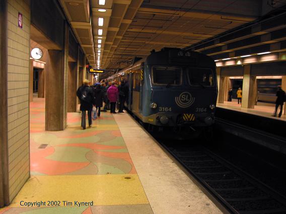 Stockholms södra, northbound train stopped