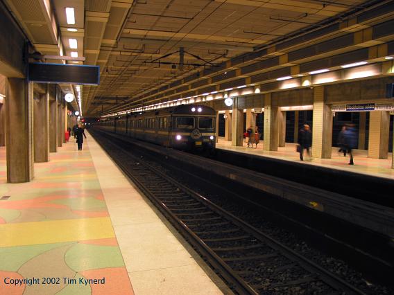 Stockholms södra, southbound train arriving