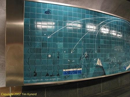 Universitetet, more tiled artwork